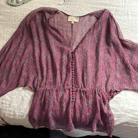 Pink patterned blouse - Picture 2 of 6
